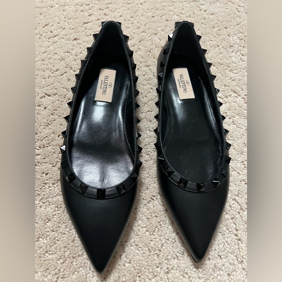 Valentino Garavani Rockstud Leather Flats - Picture 1 of 5